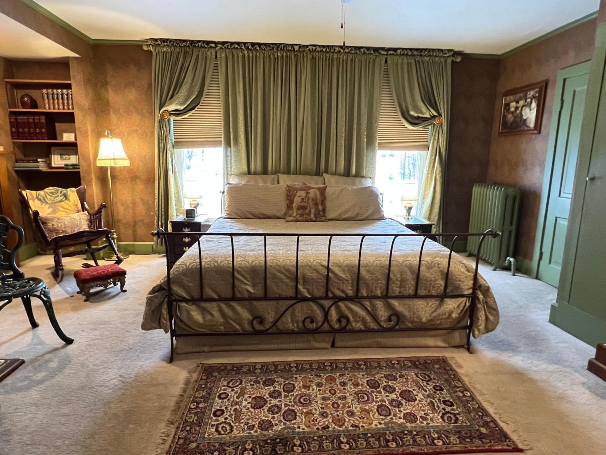 Astor House Bed & Breakfast Green Bay Eksteriør bilde