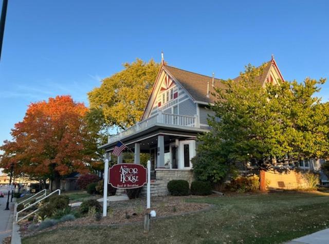 Astor House Bed & Breakfast Green Bay Eksteriør bilde
