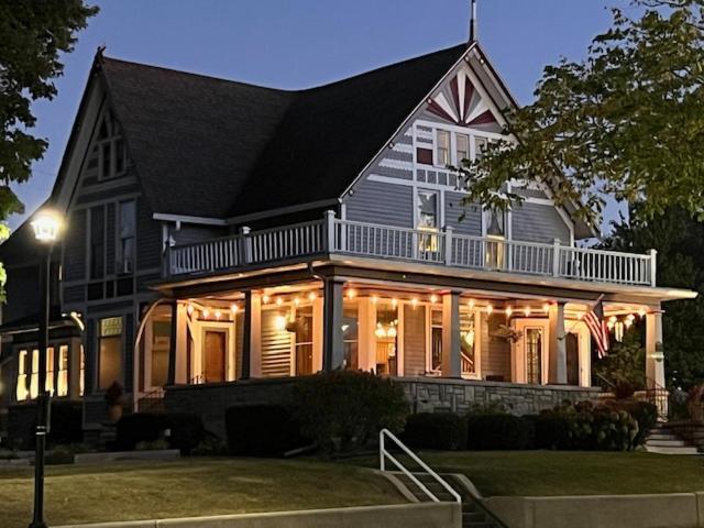 Astor House Bed & Breakfast Green Bay Eksteriør bilde
