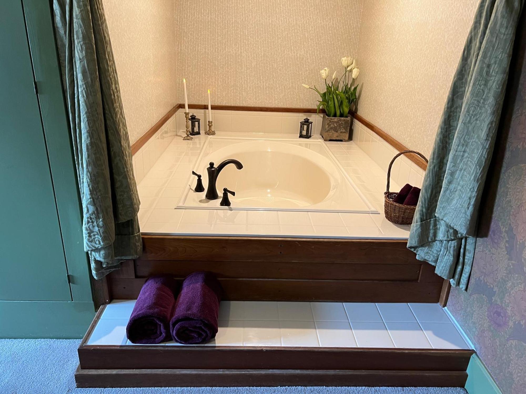 Astor House Bed & Breakfast Green Bay Eksteriør bilde