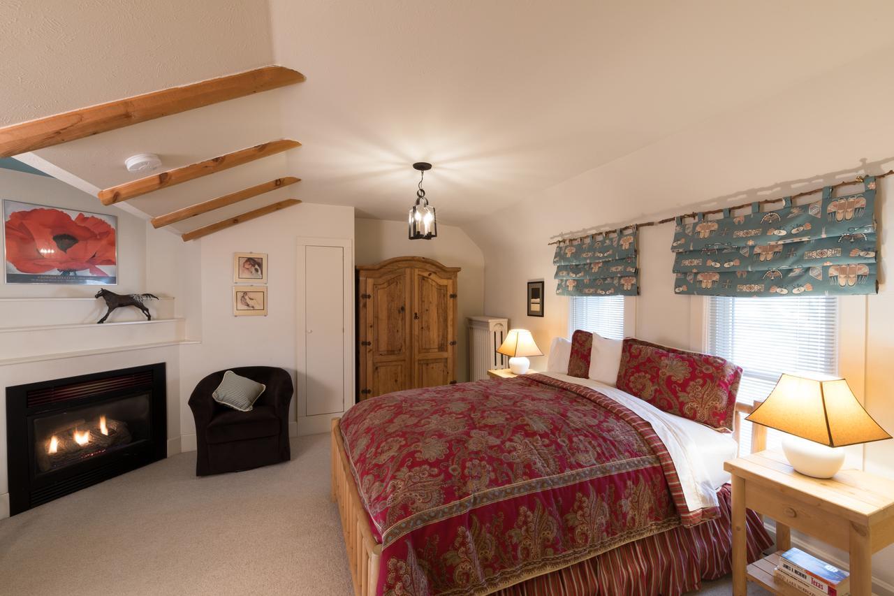 Astor House Bed & Breakfast Green Bay Eksteriør bilde